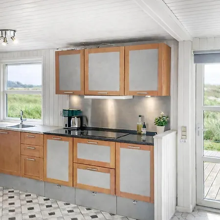 Front In With House Sea View 度假居 约灵